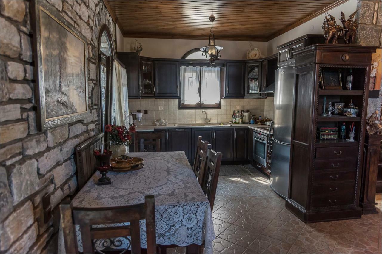 ミストラ Stone Mansion Anavryti, Αμα 20569ヴィラ エクステリア 写真