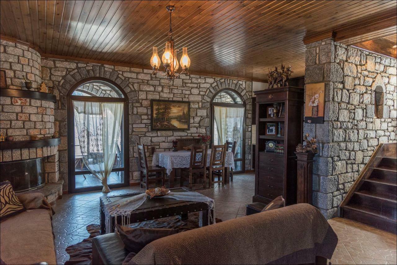ミストラ Stone Mansion Anavryti, Αμα 20569ヴィラ エクステリア 写真