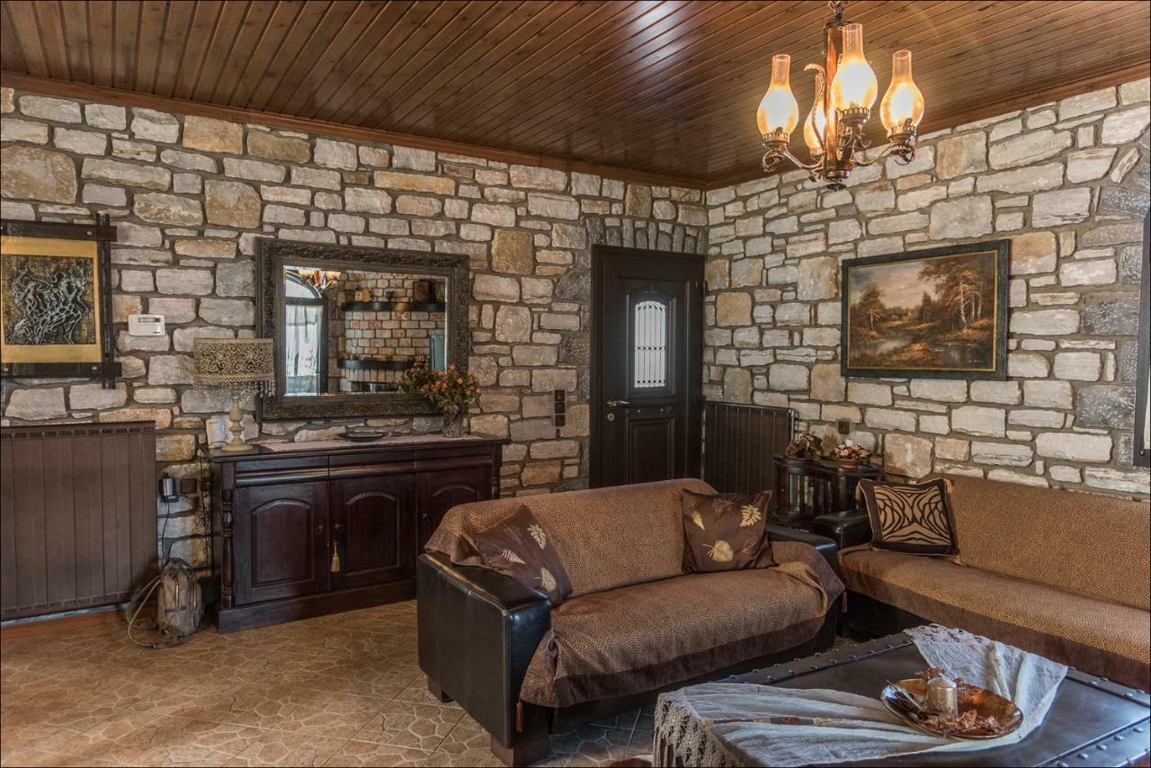 ミストラ Stone Mansion Anavryti, Αμα 20569ヴィラ エクステリア 写真