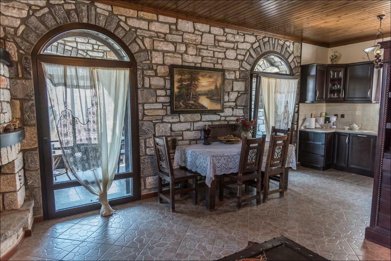 ミストラ Stone Mansion Anavryti, Αμα 20569ヴィラ エクステリア 写真